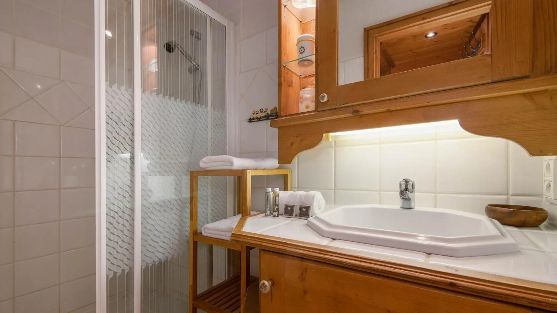 Residence Le Cristal - Lognan 7 - Happy Rentals Chamonix Lägenhet