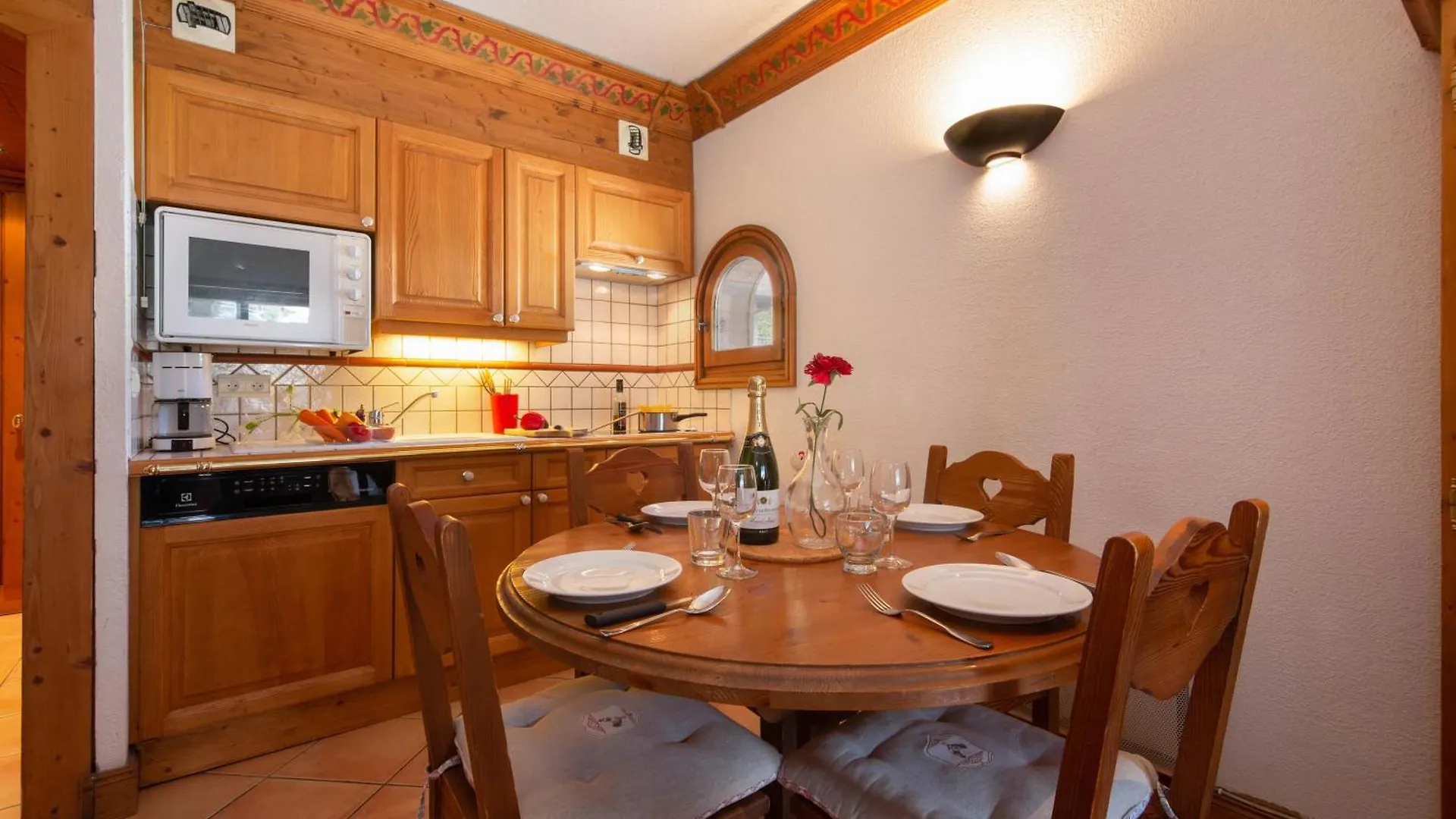 Residence Le Cristal - Lognan 7 - Happy Rentals Chamonix Lägenhet